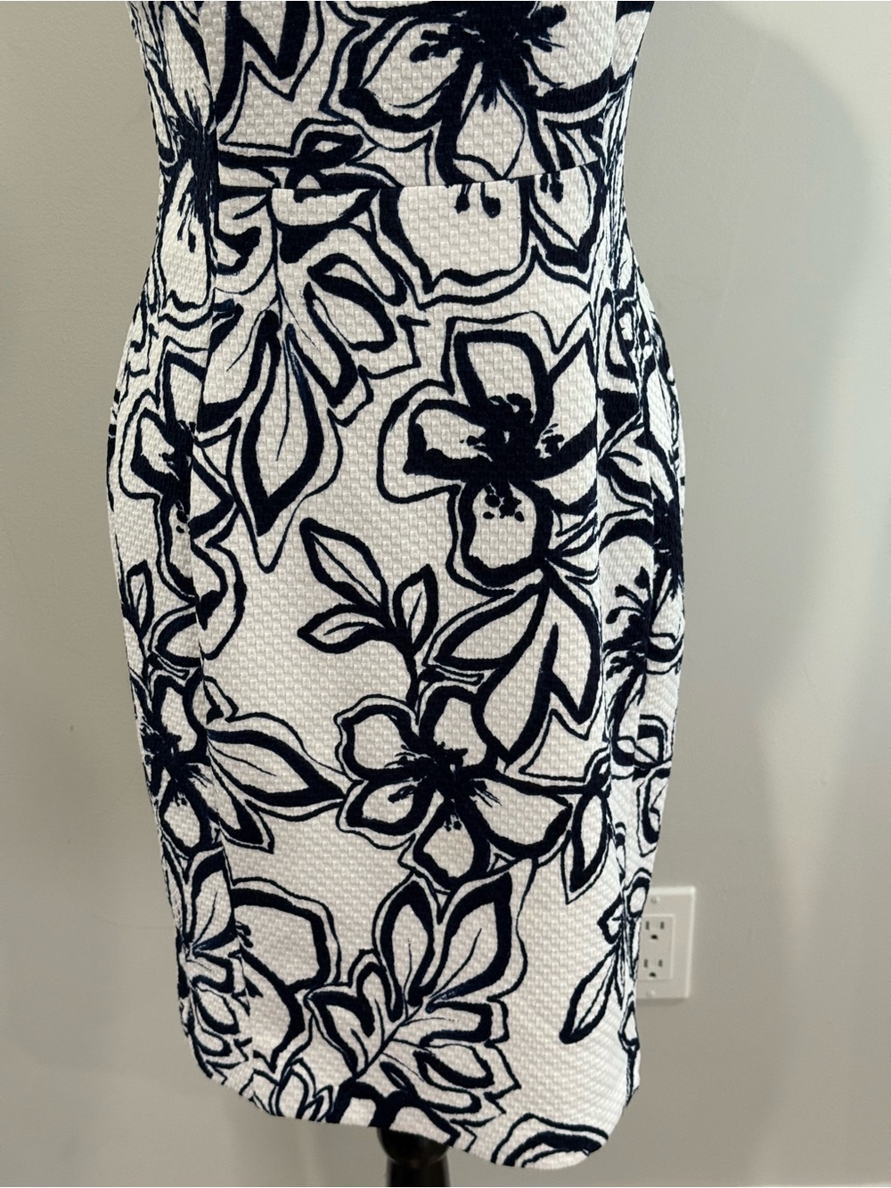 Chaps 4 Sleeveless Blue & White Floral Knee Length Dress 025 - Picture 3 of 8
